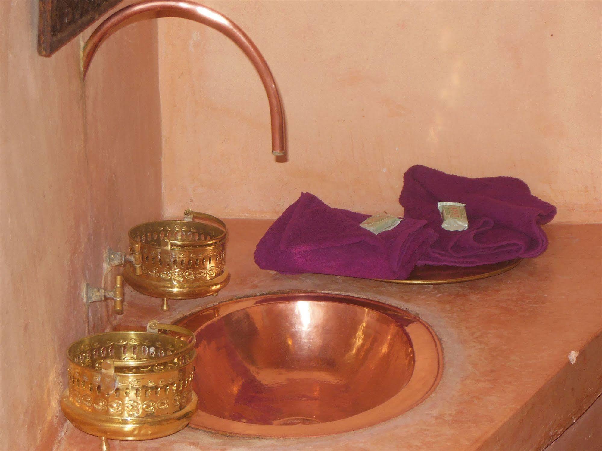 مبيت وإفطار آيت بن حدو Kasbah Du Peintre المظهر الخارجي الصورة